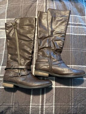 Rampage Brown Mid-Calf Riding Boots with Side Zipper
